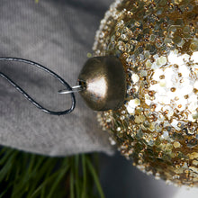 Load image into Gallery viewer, Bauble, Gold

