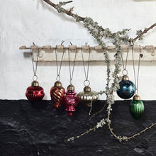 Load image into Gallery viewer, Multi-Set of Vintage Baubles
