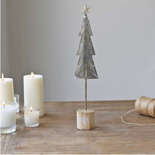 Load image into Gallery viewer, Nordic Tin Tree, Small&#39;
