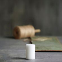 Load image into Gallery viewer, Pillar candle, White
