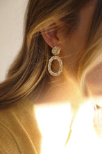 Load image into Gallery viewer, Stay Earrings
