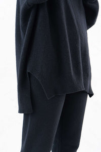 The Kira Slouchy Pullover - Midnight Black